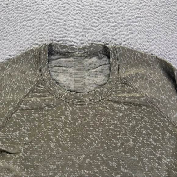 Lululemon Swiftly Tech Shirt Womens 4 Green Long Sleeve Running Athletic Gym - Picture 4 of 6